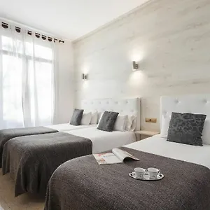 Apart-hotel Rambla108 ***
